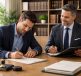 découvrez comment effectuer une signature par procuration chez le notaire en toute simplicité, avec un guide complet pour les acheteurs.